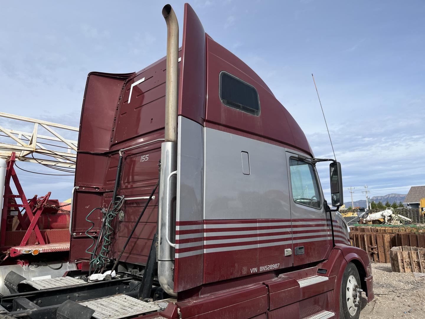 ./imagenes/INVOICE/2019/17172/TRACTOCAMION VOLVO VNL 6X4 (17).JPG